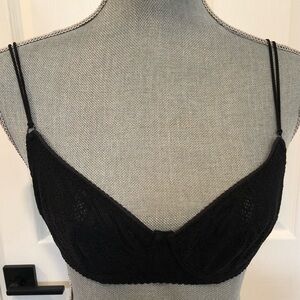Free People Intimately Black Underwire Lace Bra Size 32‎ C